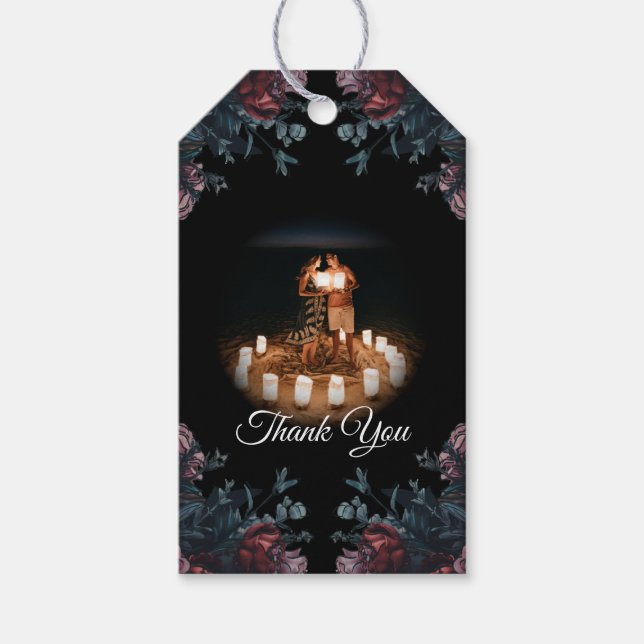 Mörk Blommigt Bröllop Gothic Black Elegant Presentetikett (Framsidan)