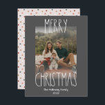 Mörk Boho Polka-Lodrät Dot-jul, färgfoto Julkort<br><div class="desc">Den här mörken är boho polka-lodrät, som ramlade fotokort är perfekt för din moderna bohemiska land-inspirerade Julhälsningar. Det klassiska, rustiska men finstilta, handritade teckensnittet ge är en snygg vintage som ser söt och enkel ut. Polka dots kom i jordtoner av rött, sage grönt, rosa, terrakotta, rost och tan. Utformningen är...</div>