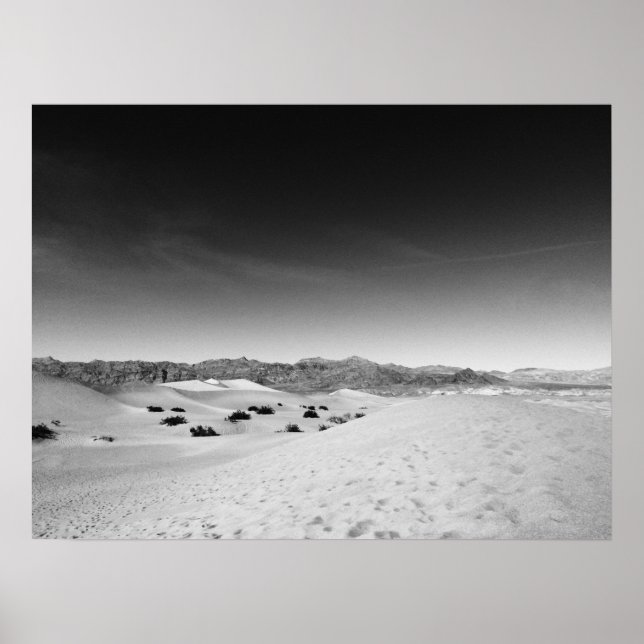 Mörk Död Valley Sand Dunes Poster (Framsidan)
