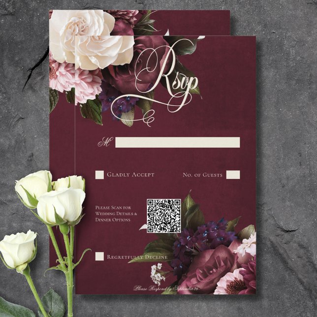 Mörk Elegant Burgundy & Cream Blommigt QR-kod OSA Kort (Dark Elegant Burgundy & Cream Floral QR Code RSVP Card)