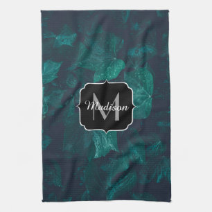 Mörk emerald grönt ivy löv vatten droppar Monogram Kökshandduk