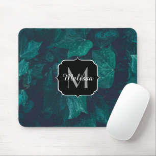 Mörk emerald grönt ivy löv vatten droppar Monogram Musmatta