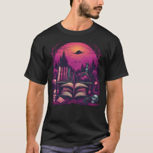 Mörk Fantasy Surrealism möter skräckfilmer Bokar T Shirt