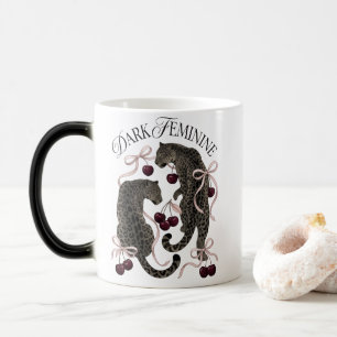 Mörk feminin gepard & bågar Färgförändrande mugg