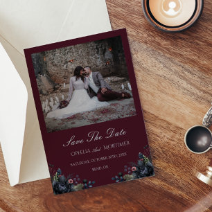 Mörk Gothic Blommigt Burgundy Bröllop Photo Spara Datumet