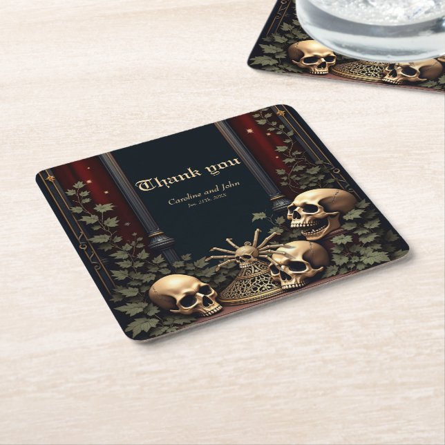 Mörk gotisk elegans. Förbluffande valvöppning Underlägg Papper Kvadrat (Vinklad)