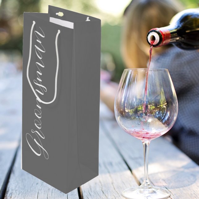 Mörk Grått Stylized Script Bröllop Groomsman (In Situ)