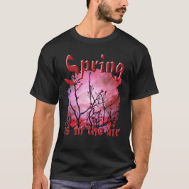 Mörk Grenar Röda buskar och Himmel T Shirt