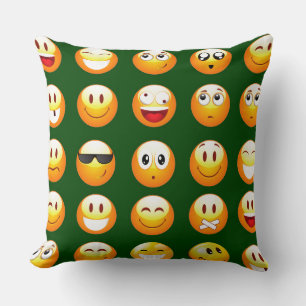 mörk grönt emoji kudde