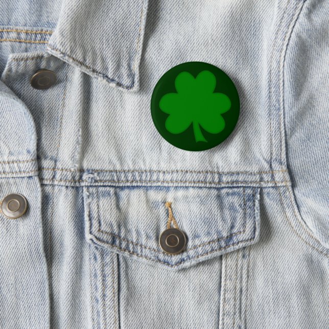 Mörk grönt Shamrock Shape St paddys day Knapp (In Situ)