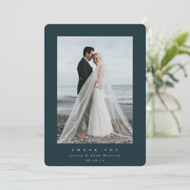 Mörk grönt ultraminimalt enfoto-Bröllop Tack Kort (Stående Fram)