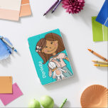 Mörk hårflicka, kräppande vit kaninakastrumpa iPad mini skydd<br><div class="desc">Tur moderna grafikflickor ipad cover. Mörk brun hårflicka som klappade hennes lyckliga vita knipa i persikor och grått på tealakvatisk bakgrund. Personalisera med din egen namn läser Daniella för närvarande. Ursprunglig grafisk design av Sarah Trett för www.mylittleeden.com</div>