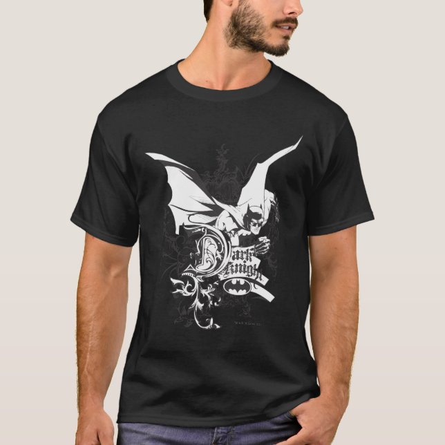 Mörk Knight-Logotyp, detaljerad Tee (Framsida)