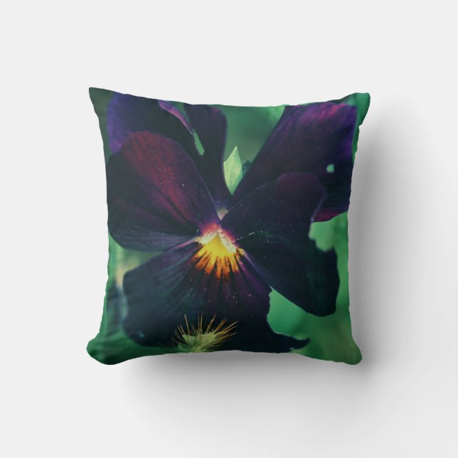 Mörk Lila Iris Flower Cushion Dekorativ kudde (Framsida)