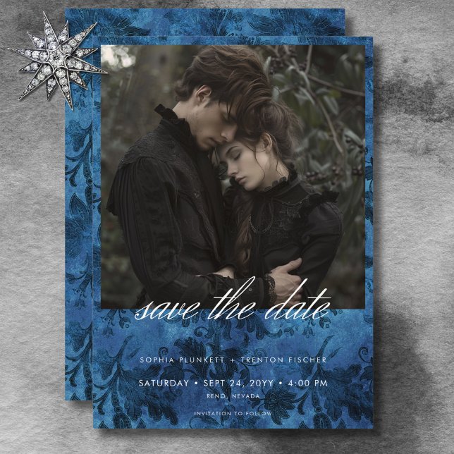 Mörk Moody Black & Blue Damask Photo Bröllop Spara Datumet (Dark Moody Black & Blue Damask Photo Wedding Save The Date)