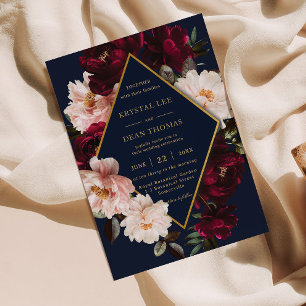 Mörk Moody Burgundy Navy Blue Blommigt Bröllop Inbjudningar