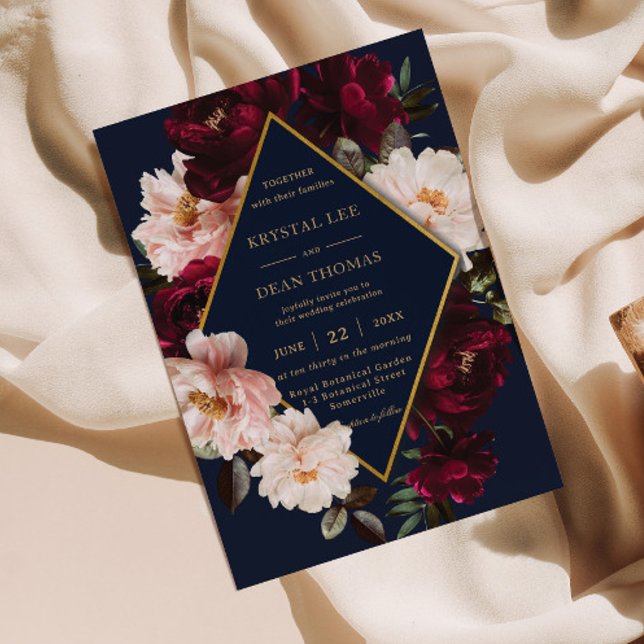 Mörk Moody Burgundy  Navy Blue Blommigt Bröllop Inbjudningar (Skapare uppladdad)