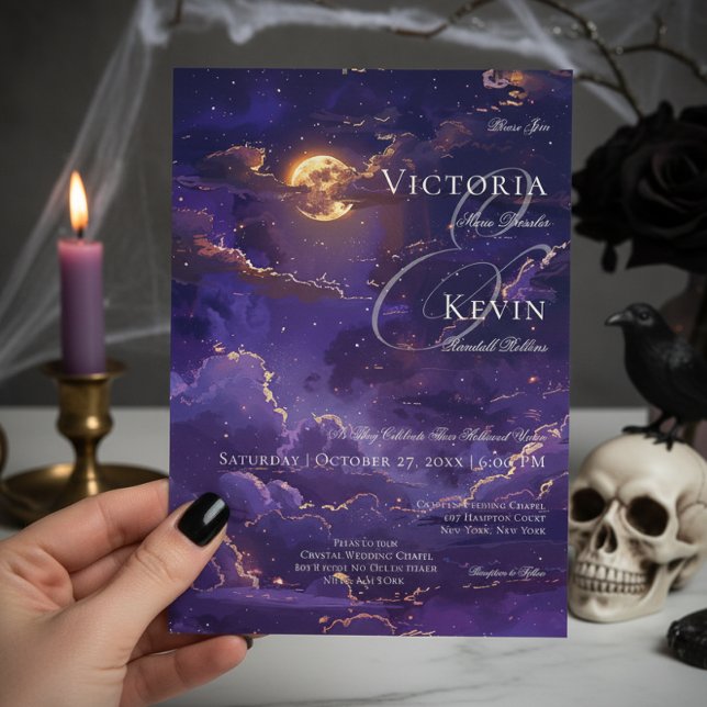 Mörk Moody Lila och Guld månbelysta moln Bröllop Inbjudningar (Dark Moody Purple & Gold Moonlit Clouds Wedding Invitation)