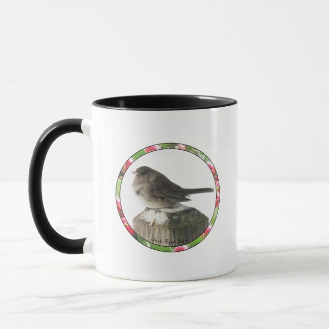 Mörk-ögd Junco in Winter Mugg (Vänster)
