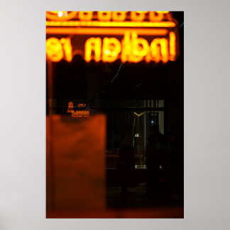 Mörk Orange Neon - Prag Urban Nattfoto Poster