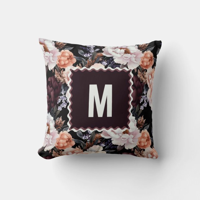 Mörk Peonies Blommönster | Monogram Kudde (Framsida)