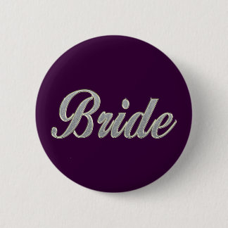 Mörk purpurfärgad brud med bling knapp
