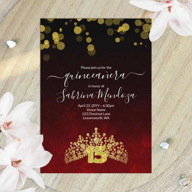 Mörk Red, Guld Tiara Quinceanera-inbjudan Inbjudningar (elegant ruby red quinceanera invitation with gold rhinestone tiara, gold glitter number 15)