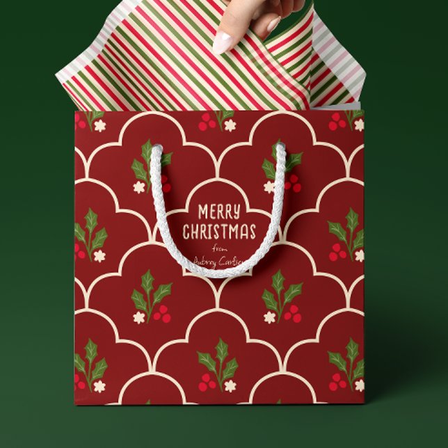 Mörk Red Scallop Tile jul Sprigs (Custom text burgundy red traditional Christmas gift bag with ivory scallop and holly berry pattern)