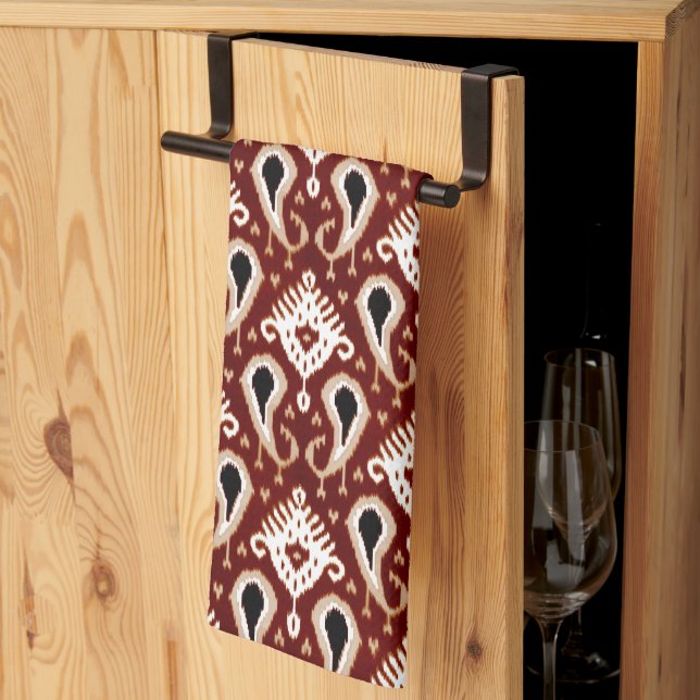 Mörk Red Taupe Brown Ikat Tribal Mönster Kökshandduk (Thirds Fold)