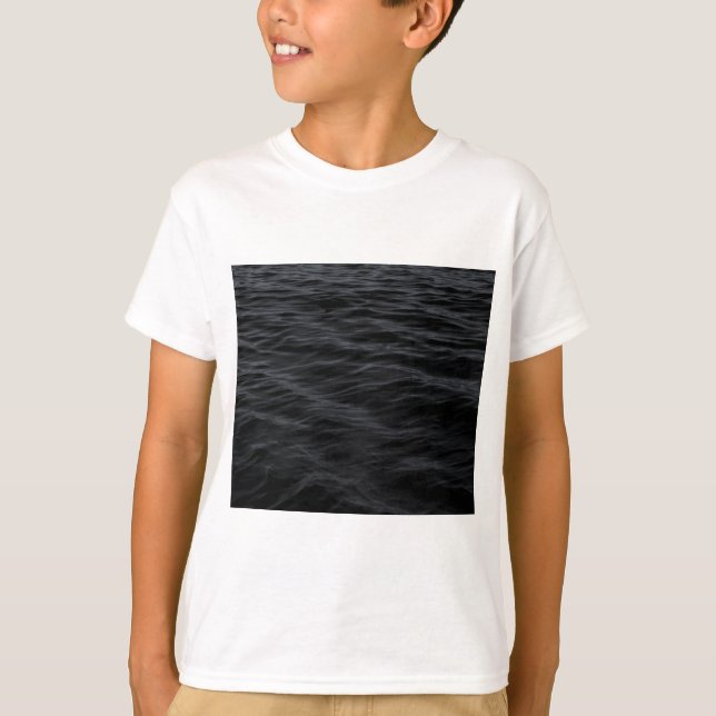 Mörk Ripples (Svarta Vatten vid natten) T Shirt (Framsida)