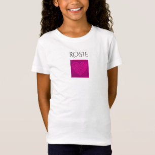Mörk rosa Hjärtflickas t-shirt, eget namn T Shirt