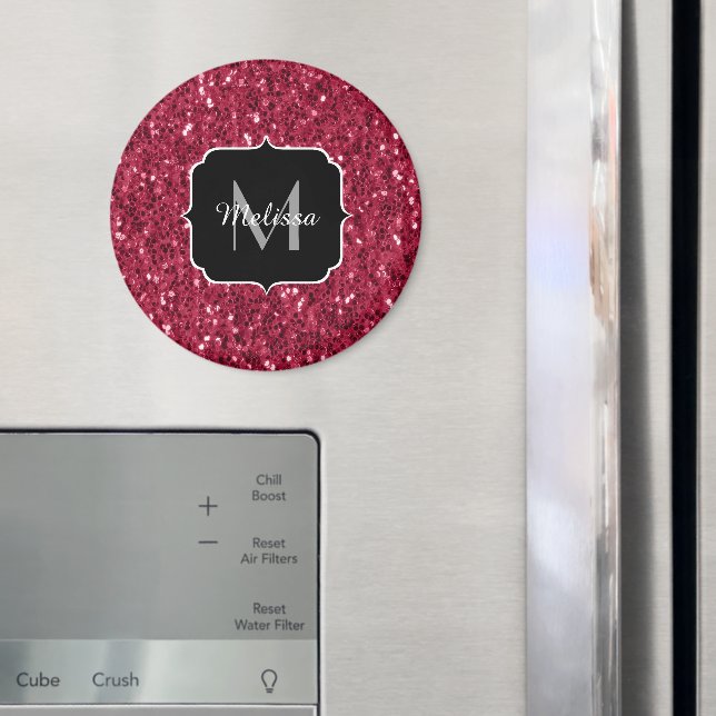 Mörk rosa red magenta faux sparkles Monogram Magnet (In Situ (Fridge))