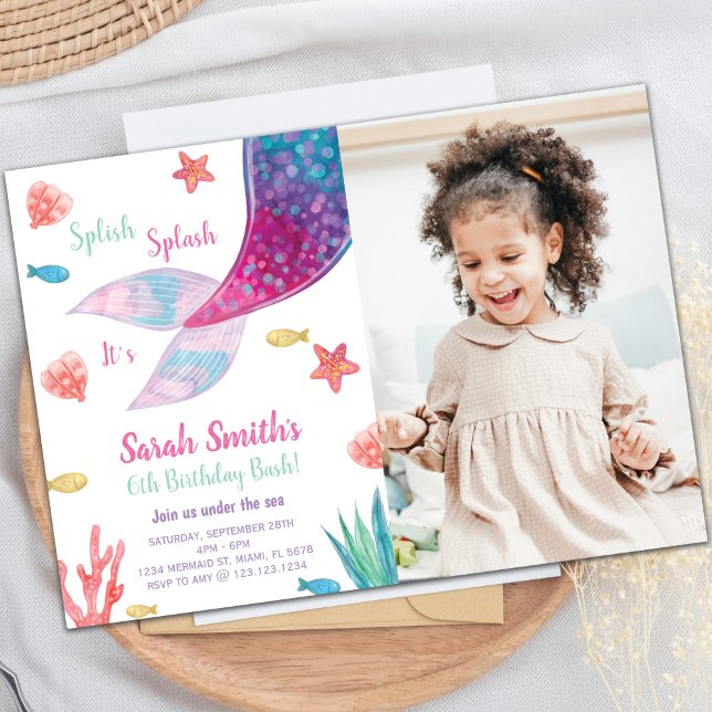 Mörk Rosa Sjöjungfru Svan födelsedagsinbjudan Inbjudningar (Dark Pink Mermaid Tail Birthday Invitation w photo)