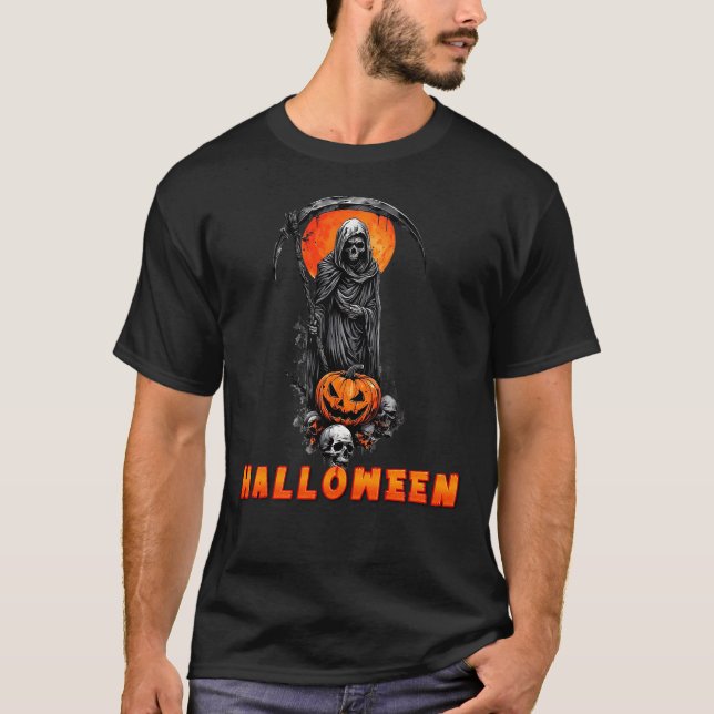 Mörk Skördemånad scen för Halloween-fans 🌙 T Shirt (Framsida)