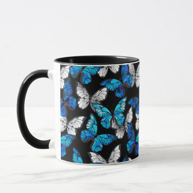 Mörk Sömlöst Mönster med Blue Butterflies Morpho Mugg (Vänster)