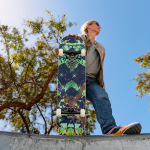 Mörk Sparkling Graffiti Skateboard