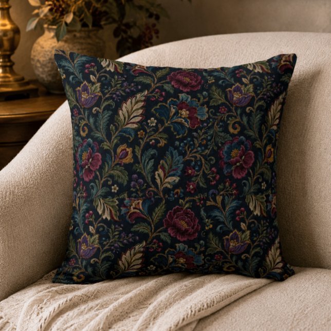 Mörk stämningsfull blomster vintage crewel botanis kudde (Skapare uppladdad)