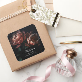 Mörk stämningsromantik Bröllopsdusch med blommor Fyrkantigt Klistermärke