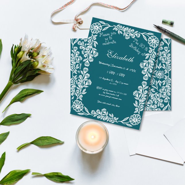 Mörk Teal and White Botanical Blommigt 30års födel Inbjudningar (Skapare uppladdad)