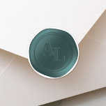 Mörk Teal Seal Monogram Wedding Stickers Runt Klistermärke<br><div class="desc">Mörk Teal Seal Monogram Wedding Stickers användor ett fantastiskt serif-teckensnitt och dubbla 2 Brev Initialer. De här kuvertsälen Stickers använda bröllop parets första namn-första Brev. Använda Monogram Faux Vax Seal Stickers för perfekten som avslutar beröring till din spara datumen, bröllopsinbjudningar eller annat specialarrangemang. Försegla dina kuvert eller favorisera säckar enkelt...</div>