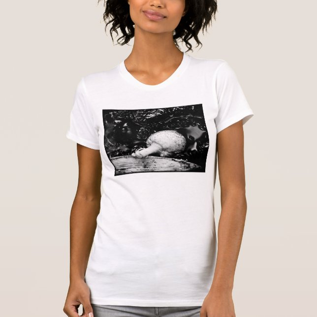 mörk tee (Framsida)