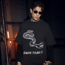 Mörk Trails Snake Skeleton i Mörk Nattspår T Shirt