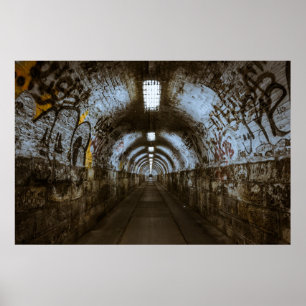 Mörk underjordisk tunnel poster