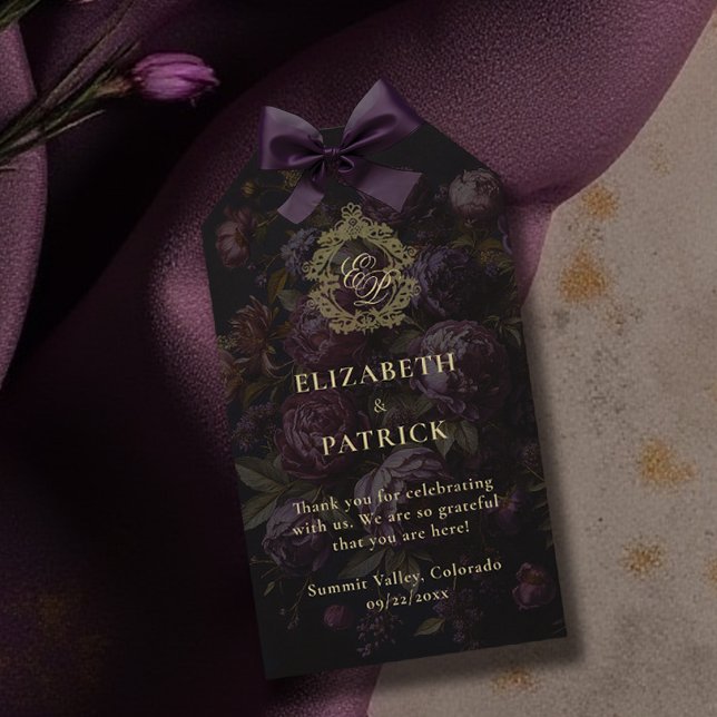 Mörk Viktoriansk Spets Krön Mörk Peony Bröllop Presentetikett (moody dark wedding gift tag victorian antique lace crest burgundy purple peony floral gold)