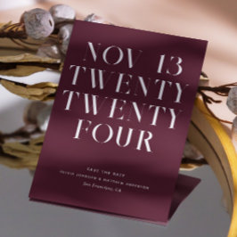 Mörk vinbröllop. Modern minimalist burgunderplommo Spara Datumet