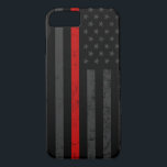 Mörka Grungy avfyrar kämpeflagga<br><div class="desc">Ett iphone casekompisfodral som presenterar en mörk,  bedrövade stilbrandmanflagga.</div>