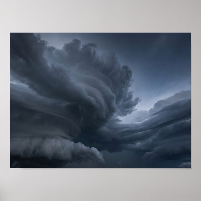 Mörka Skulpturala Stormmoln Natur Affisch (Framsidan)