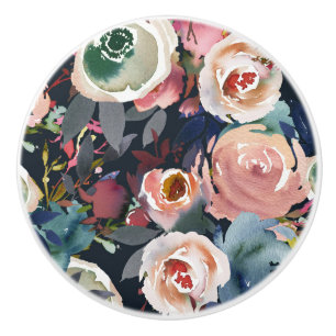 Mörkblå och rosablommig akvarellblomma chic knopp