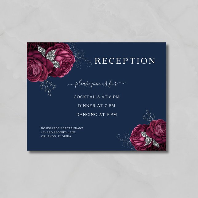 Mörkblå vinröda blommig bröllopsmottagning tilläggskort (Navy Blue Burgundy Floral Wedding Reception Enclosure Card)