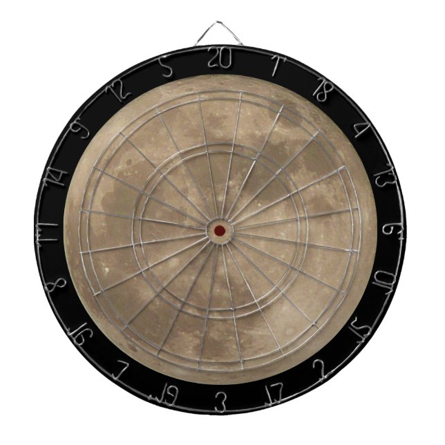 Mörkbordsdockor med full månstorlek, Måne Darts As Darttavla (Framsidan)